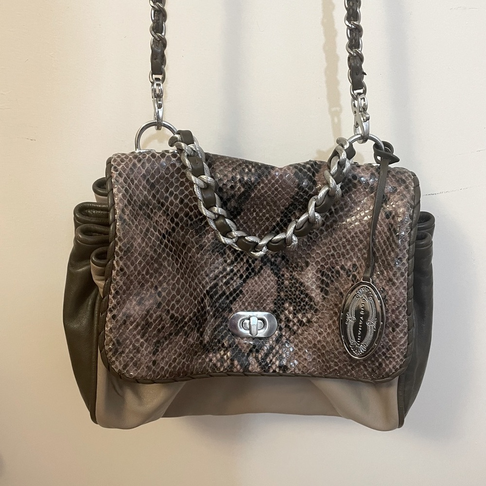 Elie TAHARI bag/purse/crossbody bag/hand bag.